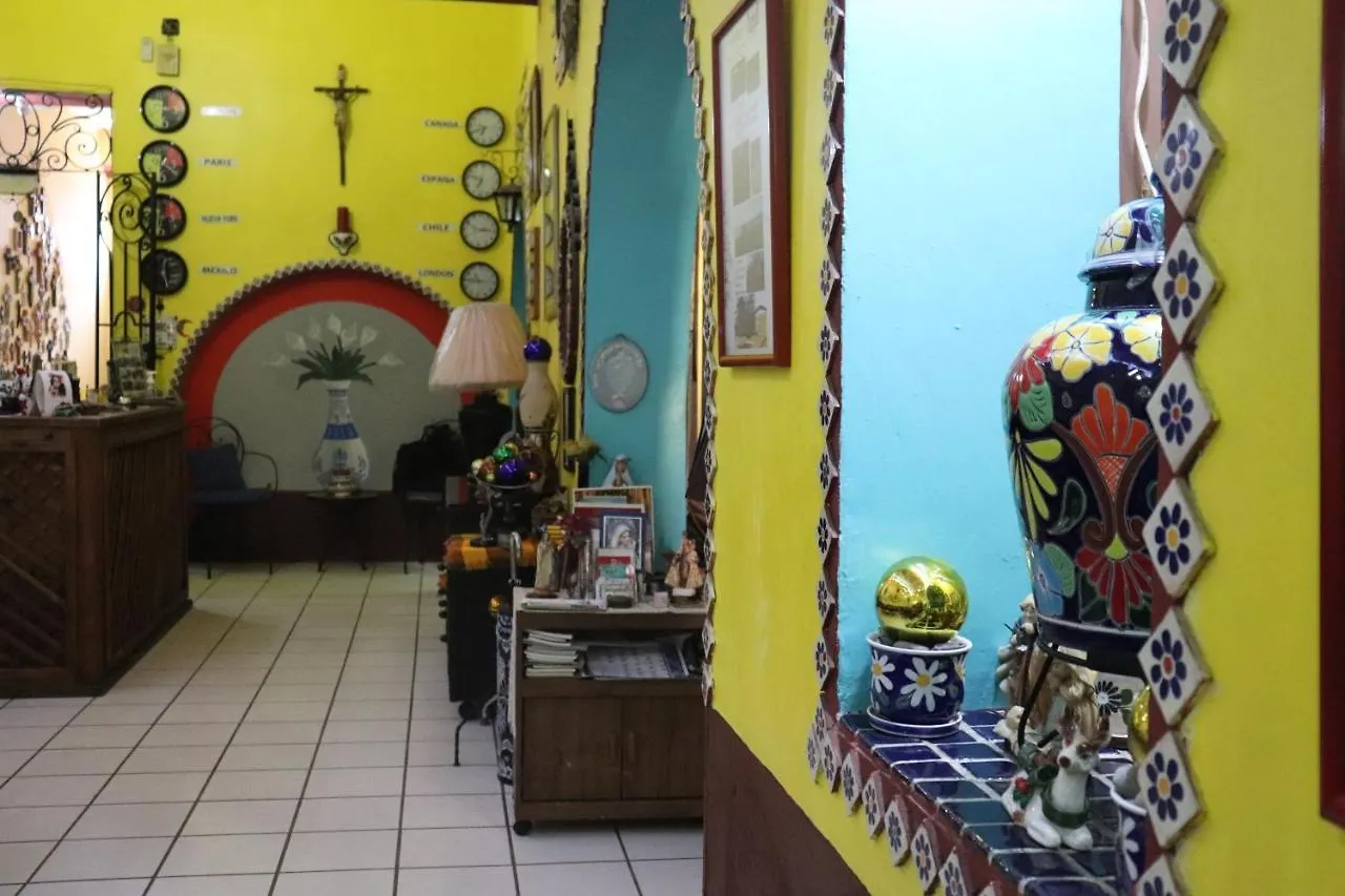 Hostel Casa Zalaoui Guadalajara 0*,