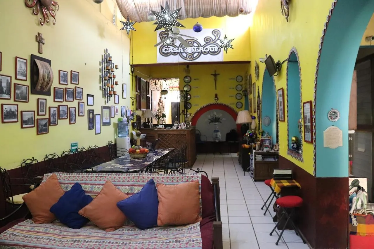 Hostel Casa Zalaoui Guest house Guadalajara